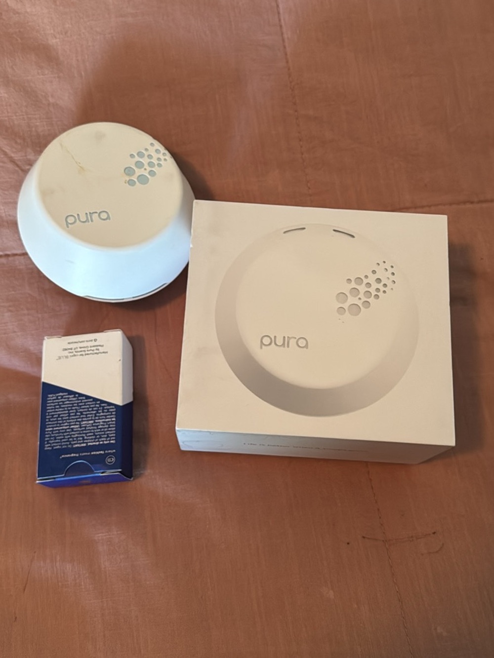 Pura White Smart Home Fragrance Diffuser